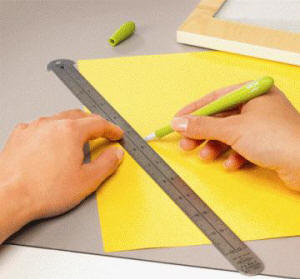 Un cutter ergonomique de prcision avec une lame en cramique